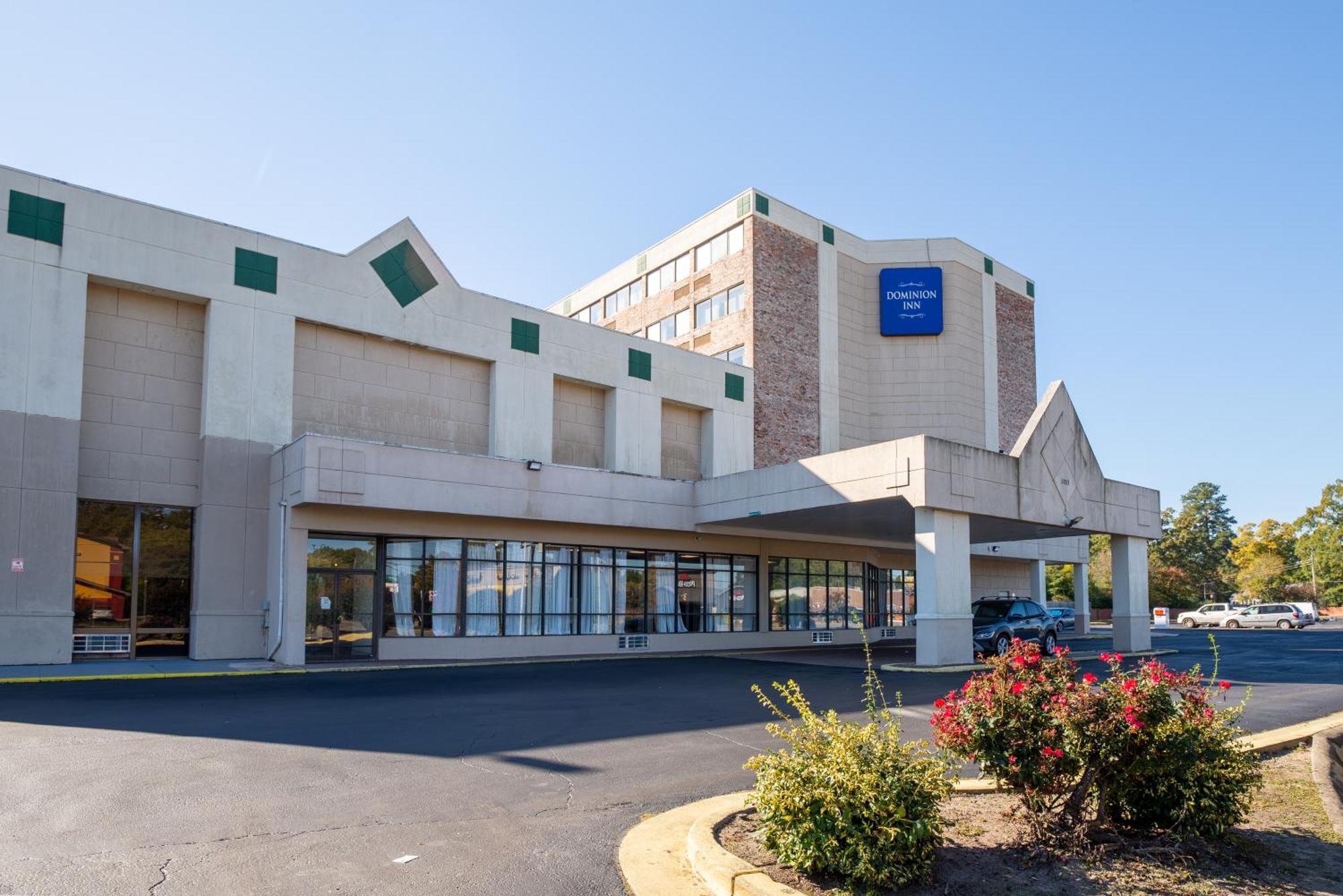 Dominion Inn And Suites Sandston Eksteriør billede